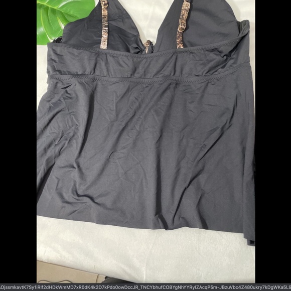NEW Becca Leopard Trim Over‎ The Shoulder Tankini Top [PLUS 3X ] - Picture 11 of 12